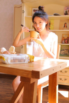 努力耕耘自己的女儿